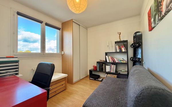 Appartement à vendre    5 pièces • 81,90 m2 Chenôve