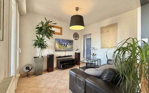 Appartement à vendre    5 pièces • 81,90 m2 Chenôve