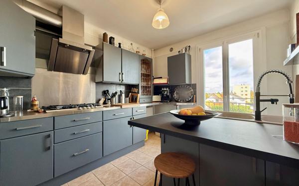 Appartement à vendre    5 pièces • 81,90 m2 Chenôve