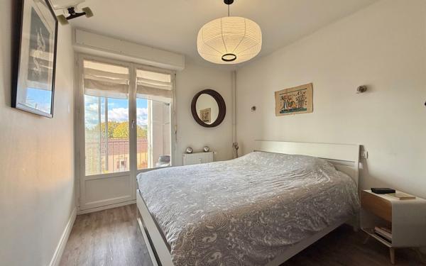 Appartement à vendre    5 pièces • 81,90 m2 Chenôve