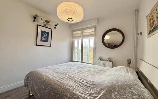 Appartement à vendre    5 pièces • 81,90 m2 Chenôve