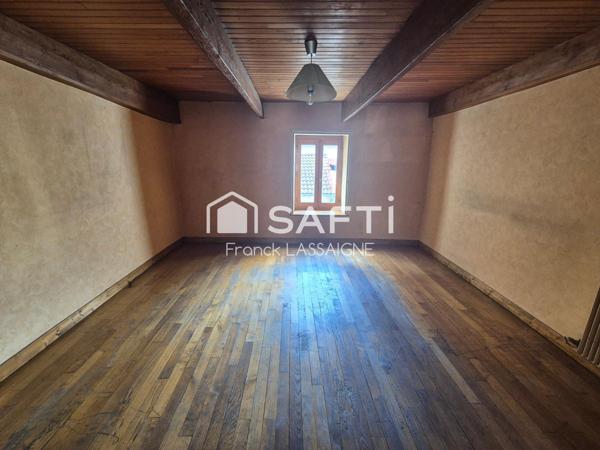 Maison de ville avec garage..