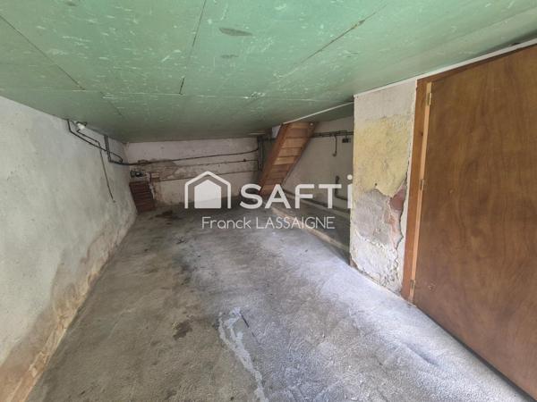 Maison de ville avec garage..