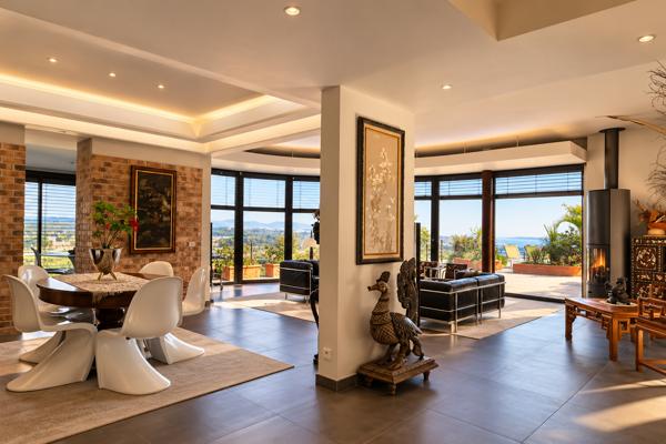 MANDELIEU LES COLLINES | VILLA D'ARCHITECTE AVEC VUE PANORAMIQUE MER