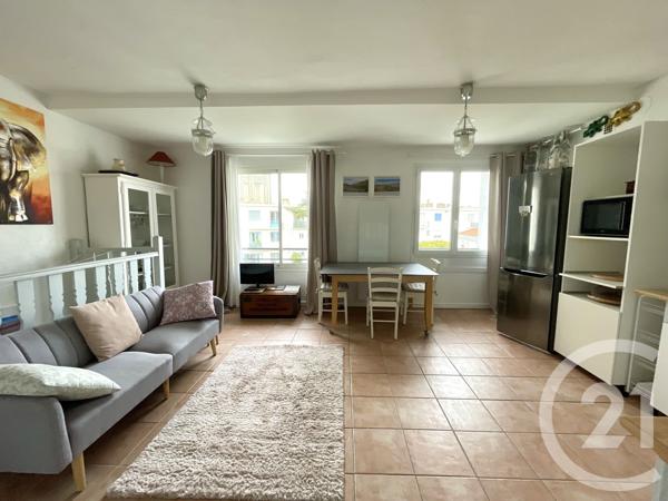 Appartement T3 à vendre  3 pièces - 52,19 m 2   ROYAN  - 17