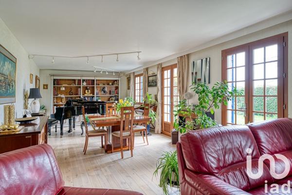 Maison 6 pièces de 125 m² à Baillet-en-France (95560)