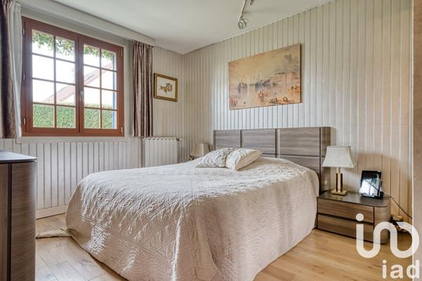 Maison 6 pièces de 125 m² à Baillet-en-France (95560)