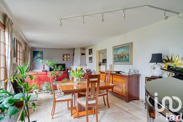 Maison 6 pièces de 125 m² à Baillet-en-France (95560)