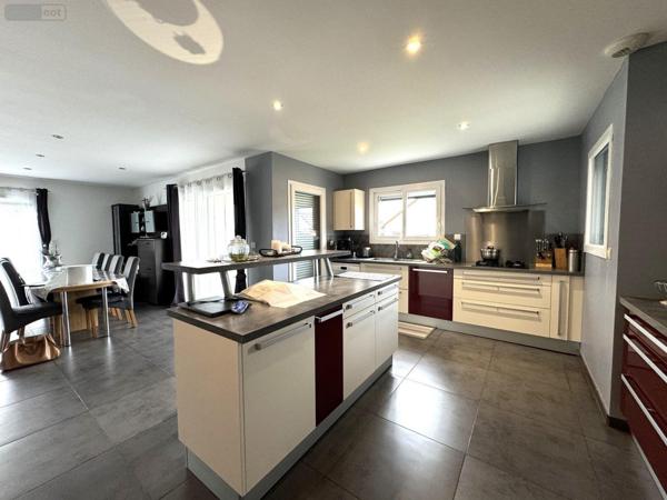 Maison individuelle à vendre à Damparis dans le Jura (39500), ref : VM3586-39032