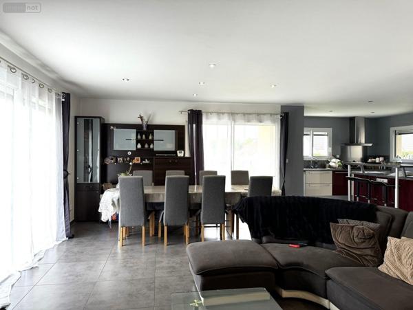 Maison individuelle à vendre à Damparis dans le Jura (39500), ref : VM3586-39032