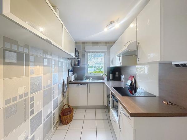 Appartement duplex proche de la clinique mutualiste