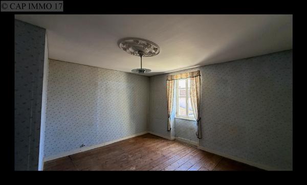 Maison de 298 m² en vente à CDA LA ROCHELLE