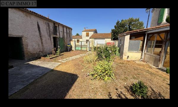 Maison de 298 m² en vente à CDA LA ROCHELLE