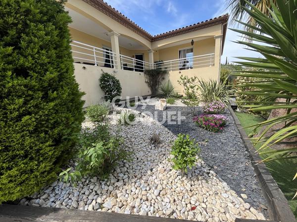 Maison familiale Juvignac de 245 m² sur 1024 m² de terrain
