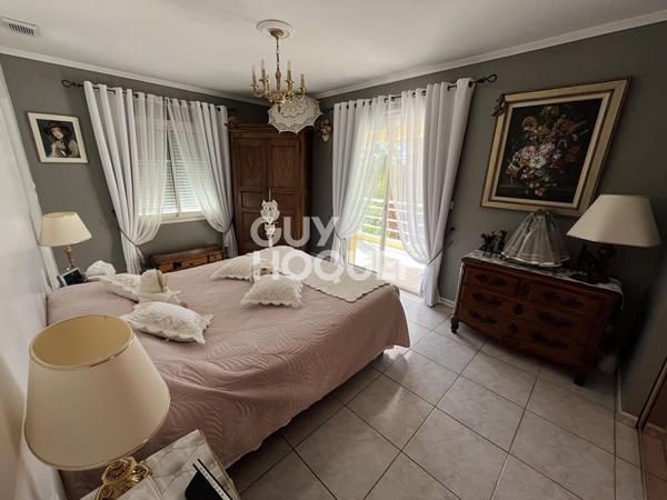 Maison familiale Juvignac de 245 m² sur 1024 m² de terrain