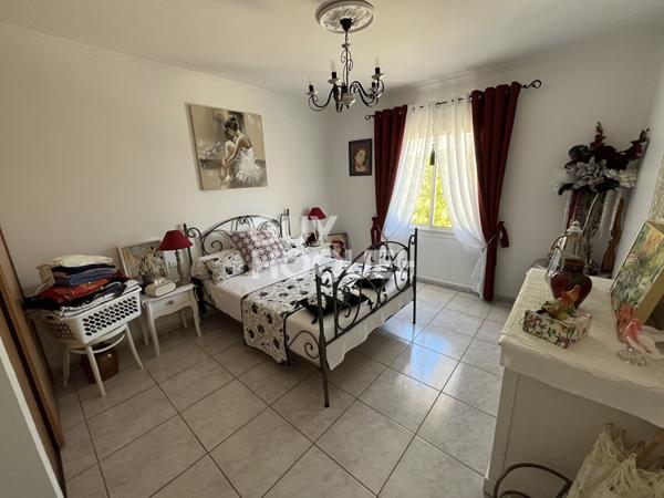 Maison familiale Juvignac de 245 m² sur 1024 m² de terrain