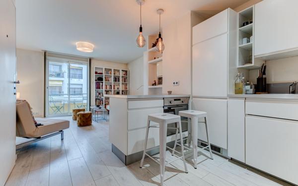 Appartement à vendre    2 pièces • 49 m2 Nice