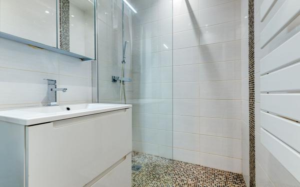 Appartement à vendre    2 pièces • 49 m2 Nice