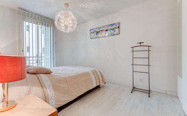 Appartement à vendre    2 pièces • 49 m2 Nice