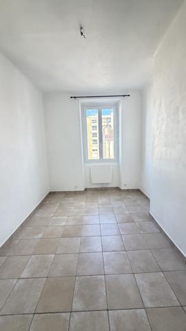 Marseille (13005) Marseille ( 13005 ) VENTE APPARTEMENT 34 M2 CARREZ 3 ÉME ÉTAGE 157 RUE HORACE BERTIN 13005 MARSEILLE