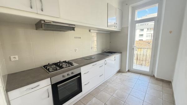 Marseille (13005) Marseille ( 13005 ) VENTE APPARTEMENT 34 M2 CARREZ 3 ÉME ÉTAGE 157 RUE HORACE BERTIN 13005 MARSEILLE