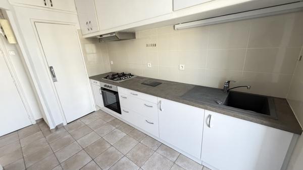 Marseille (13005) Marseille ( 13005 ) VENTE APPARTEMENT 34 M2 CARREZ 3 ÉME ÉTAGE 157 RUE HORACE BERTIN 13005 MARSEILLE