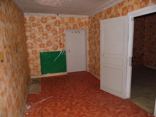 Dpt Calvados (14), à vendre FALAISE maison P7 de 160 m² habitables
