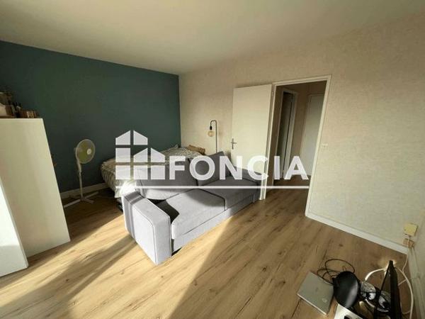 Location Studio 31.3 m² - RABELAIS PERRAULT Tours 37000