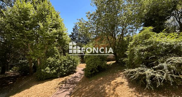 Location Appartement 2 pièces 48.2 m² - Sainte-foy-lès-lyon 69110