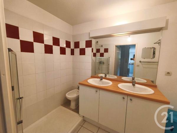 Appartement à vendre  3 pièces - 68 m 2   AGEN  - 47