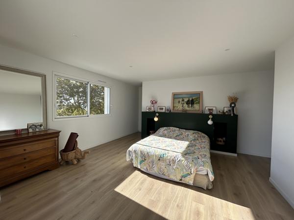 Colayrac-Saint-Cirq (47450) MAISON 206 M2 AVEC PISCINE ET TERRAIN DE 8966 M2