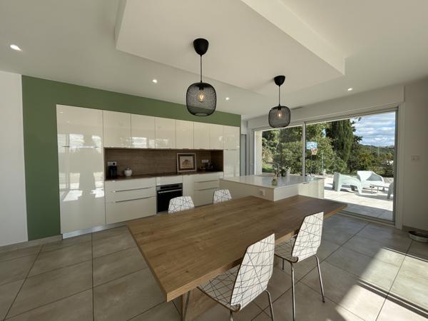 Colayrac-Saint-Cirq (47450) MAISON 206 M2 AVEC PISCINE ET TERRAIN DE 8966 M2