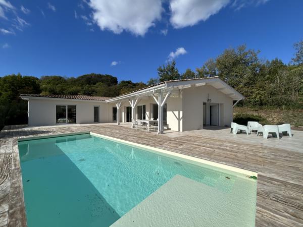 Colayrac-Saint-Cirq (47450) MAISON 206 M2 AVEC PISCINE ET TERRAIN DE 8966 M2
