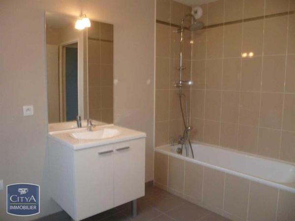 Maison à louer 4 pièces 83.89m² Bourges (18000)