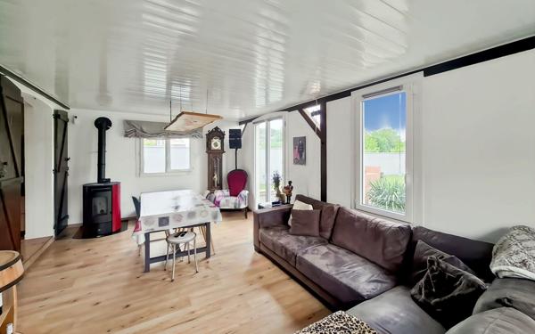 Maison à vendre    5 pièces •  Bessens