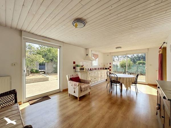 Maison à vendre 213 000 € Le Poiré-sur-Vie 6 p 101,3 m² DPE E