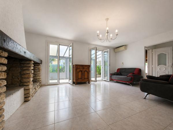 Châteauneuf-les-Martigues (13220) PLAIN PIED, PISCINE, JARDIN ARBORE AVEC PISCINE SUR 522M2 DE TERRAIN