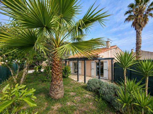 Châteauneuf-les-Martigues (13220) PLAIN PIED, PISCINE, JARDIN ARBORE AVEC PISCINE SUR 522M2 DE TERRAIN