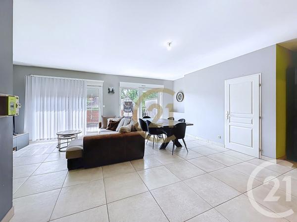 Appartement F5 à vendre  5 pièces - 111,67 m2 GIROMAGNY - 90