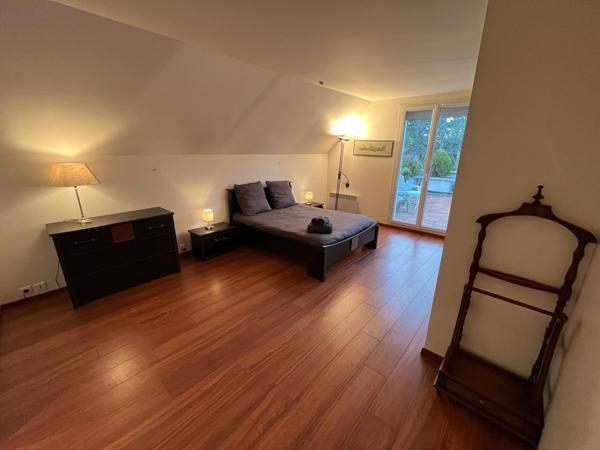 Gif-sur-Yvette (91190) Grande maison familiale avec jardin arboré – Gif-sur-Yvette, impasse calme