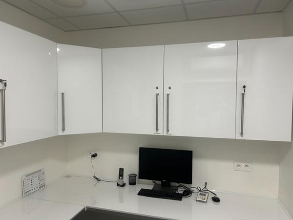 Local commercial MONTMORENCY- 7 pièces - 197.90 m2