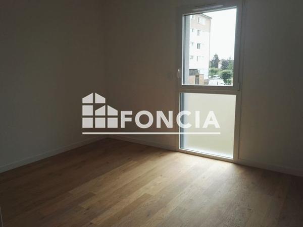 Location Appartement 4 pièces 103.1 m² - BAT A - PORTE 22 Niort 79000