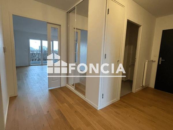 Location Appartement 4 pièces 103.06 m² - BAT A - PORTE 22 Niort 79000