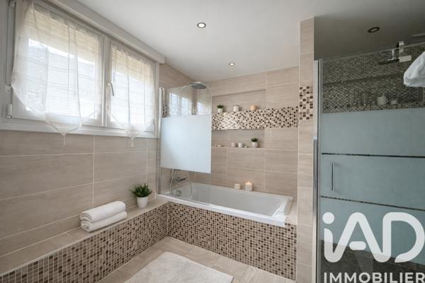 Maison à vendre 8 pièces 177 m² Vitry-sur-Seine