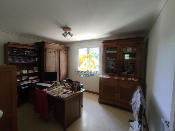 Maison - 8 pièces - 159 m²