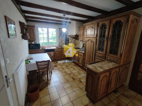 Maison - 8 pièces - 159 m²