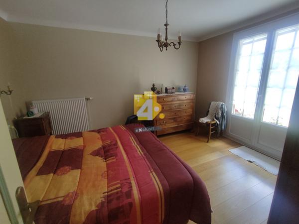 Maison - 8 pièces - 159 m²