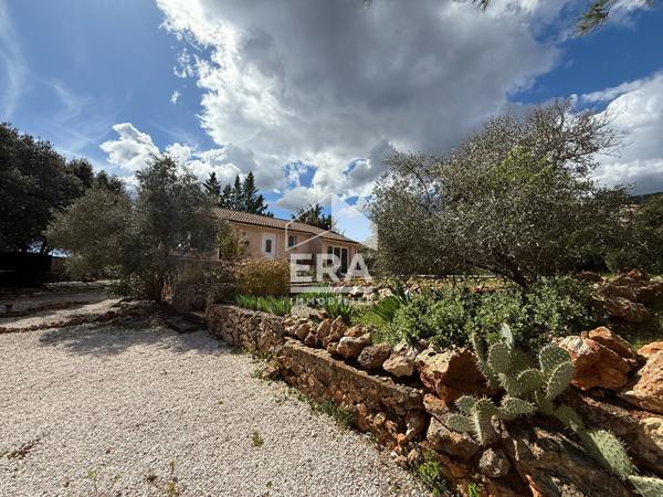 A VENDRE 83470 SEILLONS SOURCE D'ARGENS MAISON PLAIN PIED 95 M² SUR 1500M² DE  TERRAIN PISCINE CARPORT
