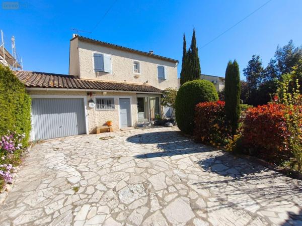 Maison à vendre à Arles dans les Bouches-du-Rhône (13280), ref : 075/202   
RAPHELE LES ARLES