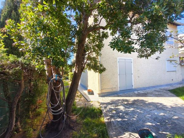 Maison à vendre à Arles dans les Bouches-du-Rhône (13280), ref : 075/202   
RAPHELE LES ARLES